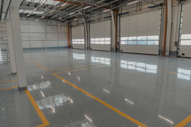 Why Trusted High-Gloss Garage Epoxy in Taylorville, IL Ensures a Long-Lasting, Clean Finish 