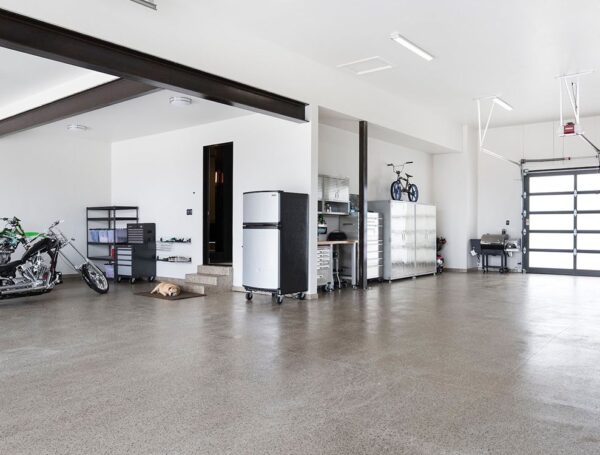 Smart Epoxy Garage Floor Solutions in Springfield, IL